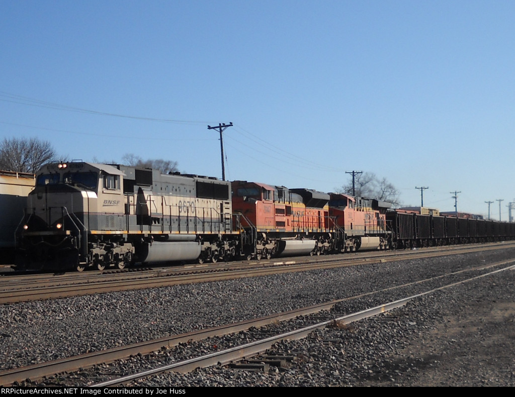 BNSF 9670 North